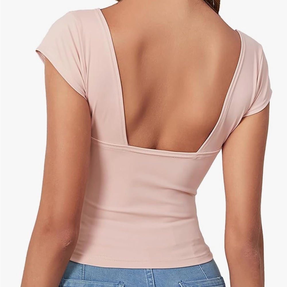 2 tops - Picture 2 of 6